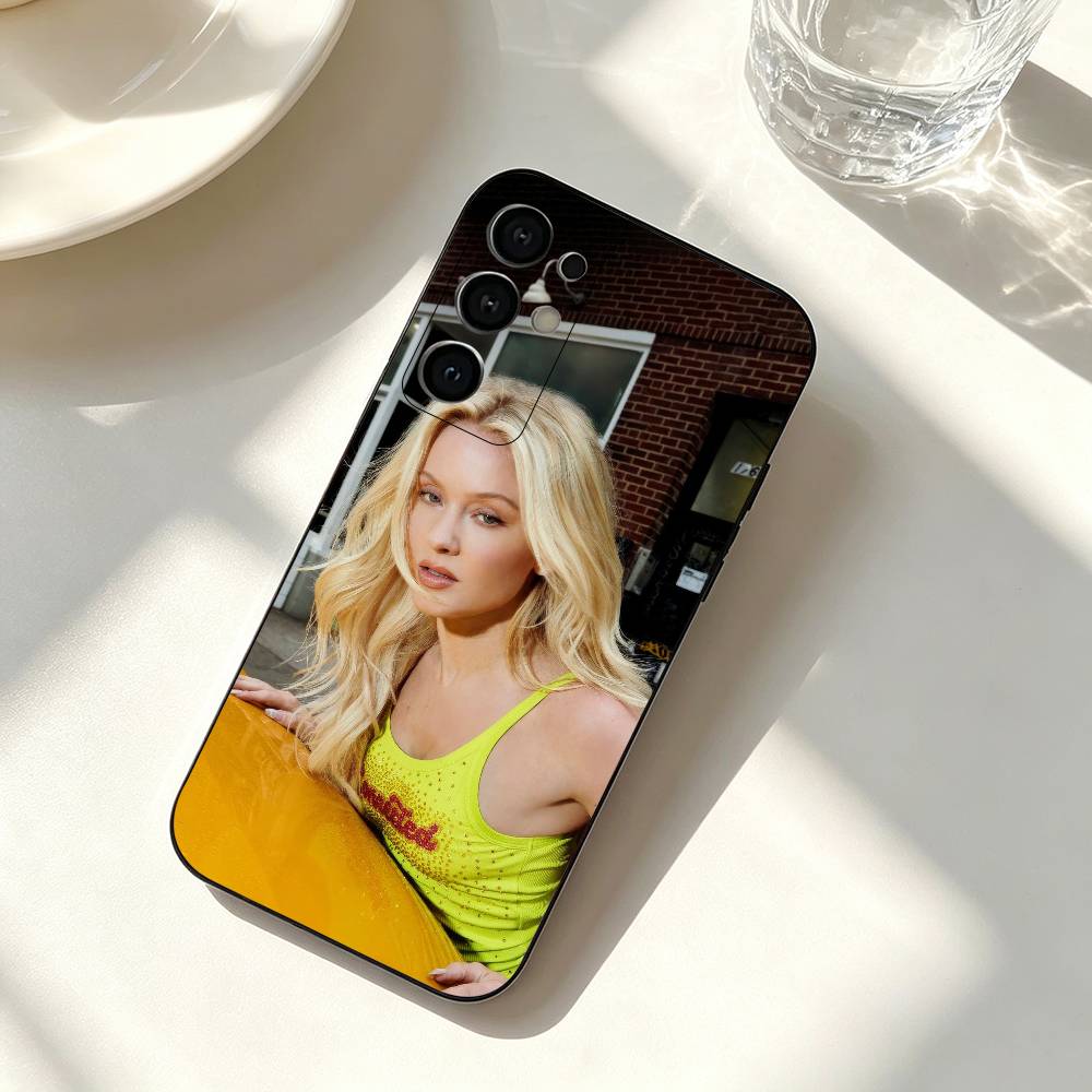 Cover per Telefono Singer Zara - Phone Cases Zara recensione e prezzo
